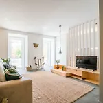 Wood Wall & Garden Apartment