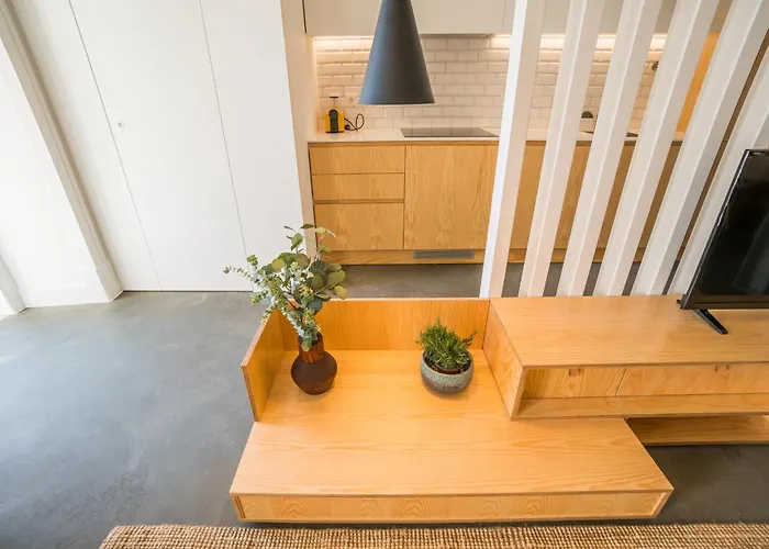 Wood Wall & Garden Apartment